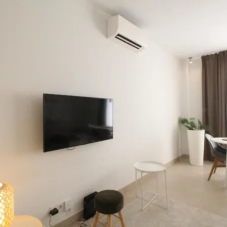 Del Parque Flats Constancia Duplex Апартаменты Малага